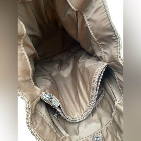 The Sak Crochet Tote Bag Brown Medium Shoulder Straps Purse Inner Pockets Boho - Picture 3 of 10